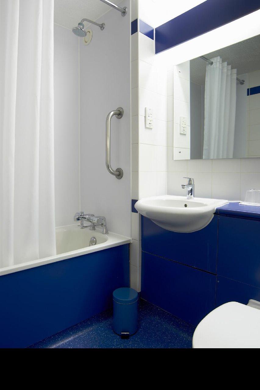 Travelodge Barnsley Kültér fotó