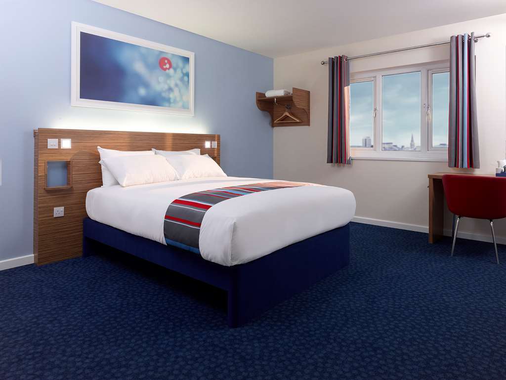 Travelodge Barnsley Szoba fotó