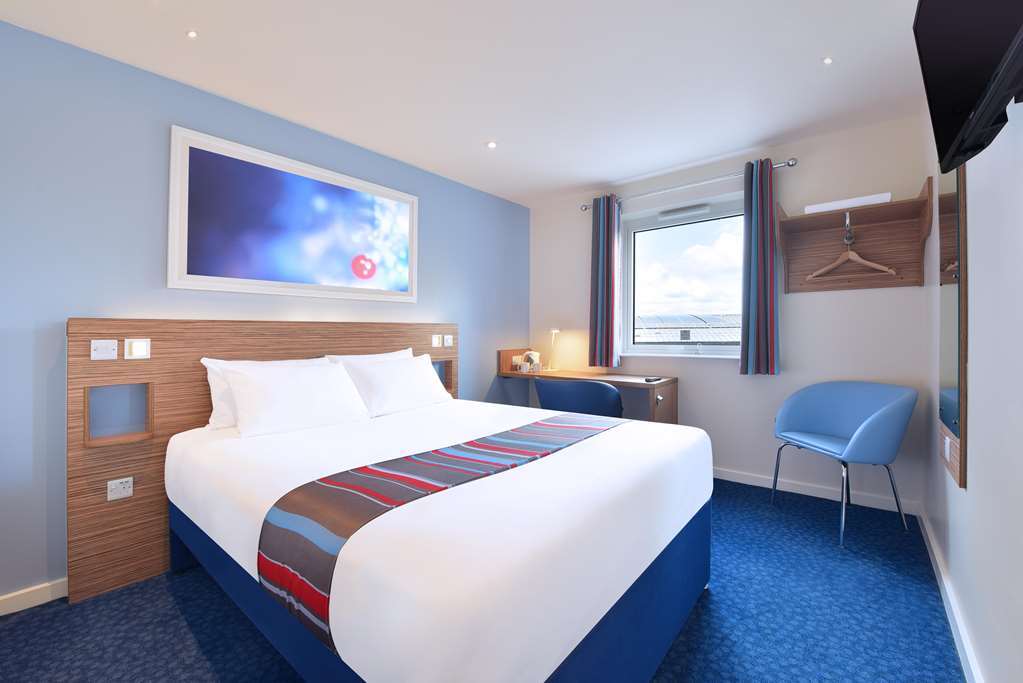 Travelodge Barnsley Szoba fotó