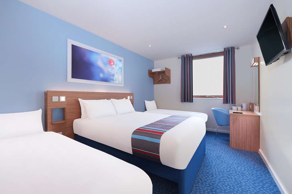 Travelodge Barnsley Szoba fotó